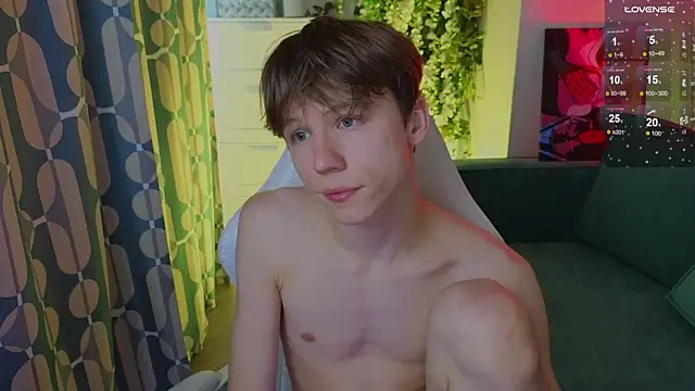 cuMte_boy Webcam-Show