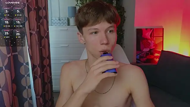 cuMte_boy 网络视讯表演