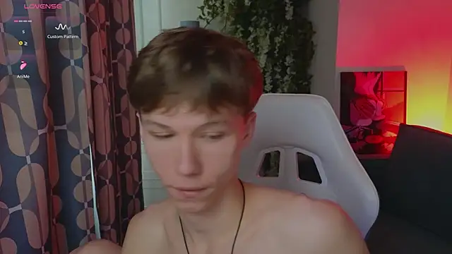 cuMte_boy Webcam show