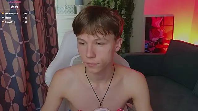 cuMte_boy Adlı Modelin Web Kamerası Şovu