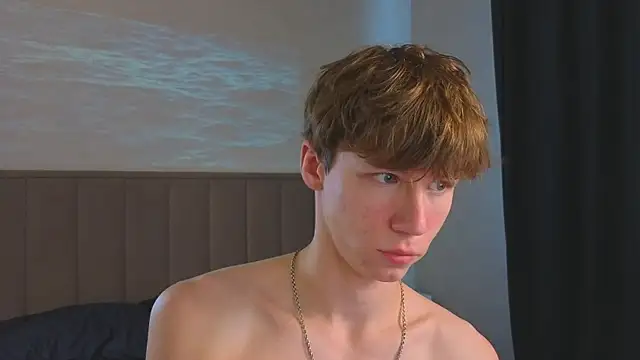 cuMte_boy Webcam-Show