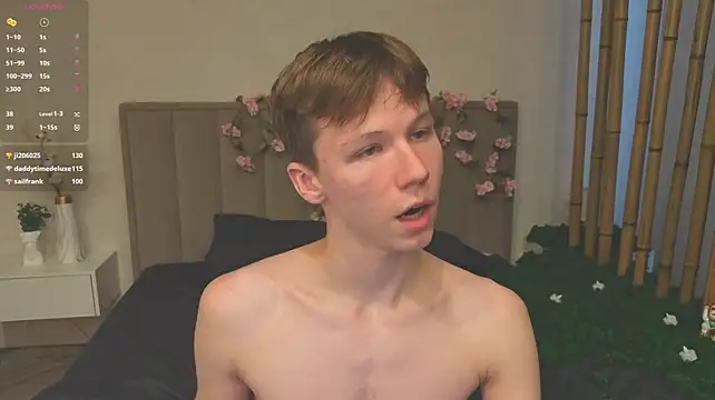 cuMte_boy Adlı Modelin Web Kamerası Şovu
