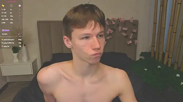 cuMte_boy Webcam-Show