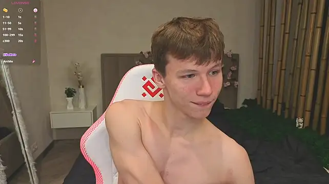 cuMte_boy Show Webcam