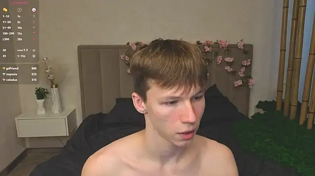 cuMte_boy Шоу с уебкамера