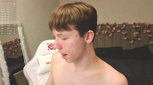 cuMte_boy Show Webcam