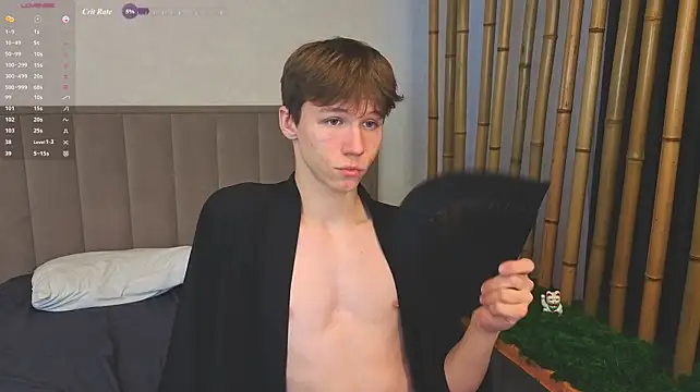 cuMte_boy Show Webcam