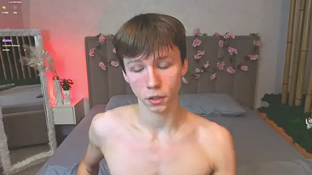 cuMte_boy's Webcam Show