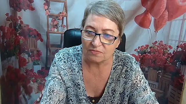 Chat +18 de OlgaLuck ao vivo