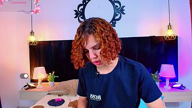 Skyee_angel webkamerás műsora