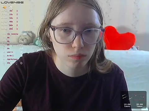 LustfulSarah Chat XXX live