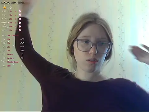 LustfulSarah's Live XXX Chat