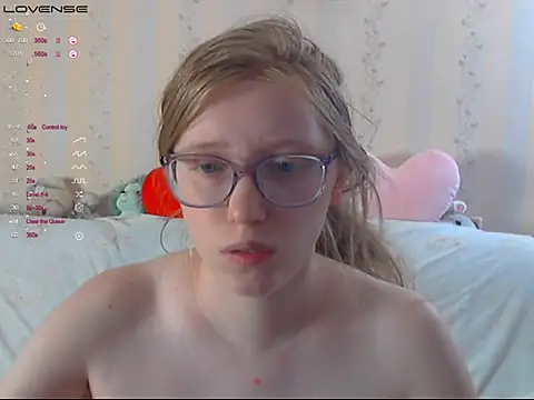הופעת וובקאם של LustfulSarah