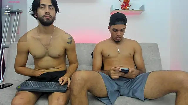 heteros_curious Adlı Modelin Web Kamerası Şovu