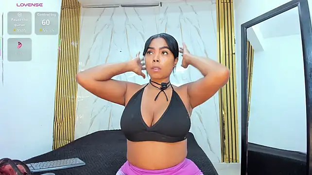 CiaraHarrys Show in webcam