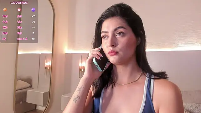 SarhaVega's Live XXX Chat