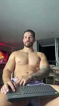 Pertunjukan Kamera Web Valenthino_Salvatore