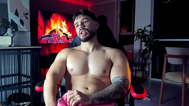 عرض كام Valenthino_Salvatore
