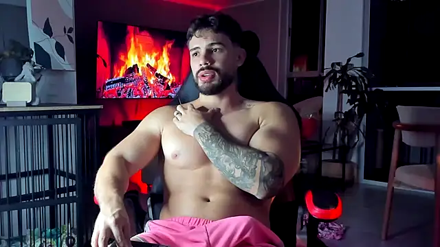 Pokazy przed kamerką – Valenthino_Salvatore