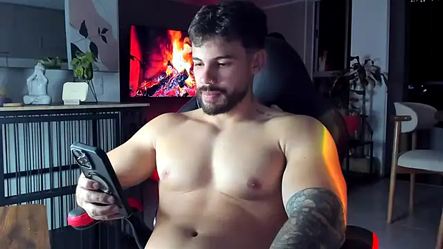 عرض كام Valenthino_Salvatore