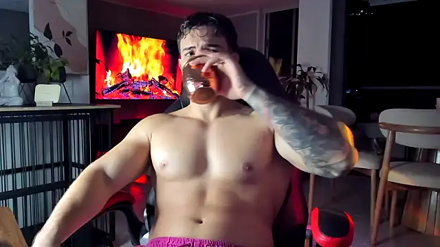 عرض كام Valenthino_Salvatore