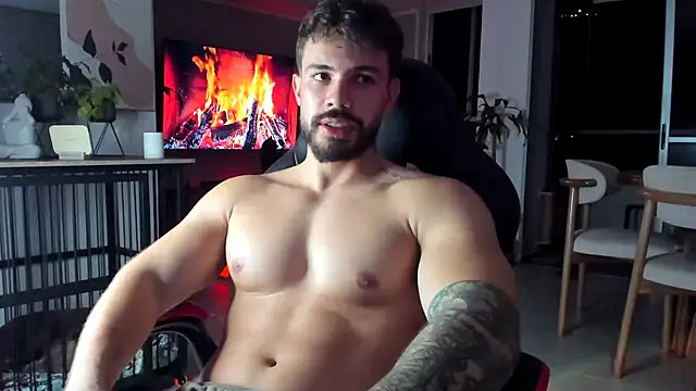 عرض كام Valenthino_Salvatore