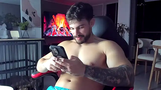عرض كام Valenthino_Salvatore