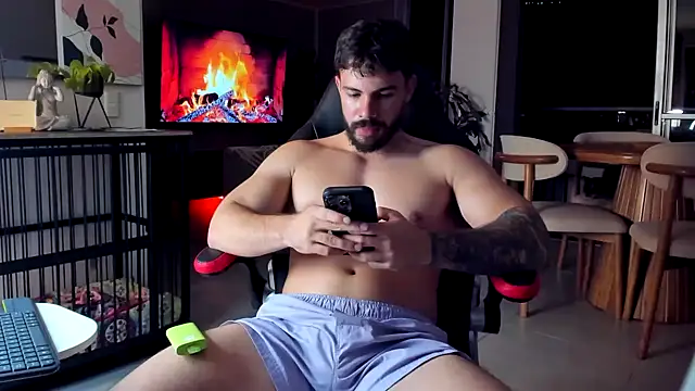 Valenthino_Salvatore's Webcam Show