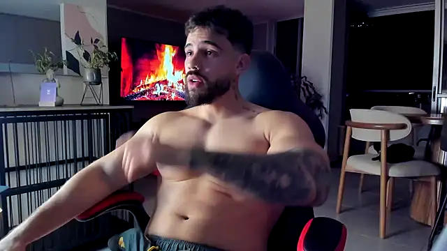 Show modela Valenthino_Salvatore na web-kameri