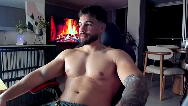 Show modela Valenthino_Salvatore na web-kameri