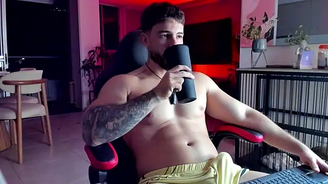 Show de Valenthino_Salvatore na webcam