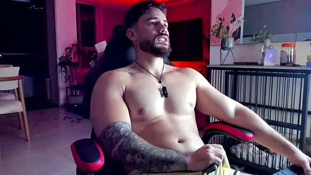 Valenthino_Salvatore's Webcam Show