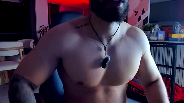عرض كام Valenthino_Salvatore