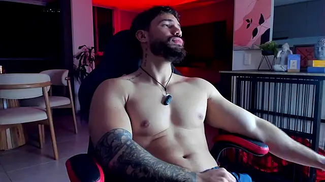 Valenthino_Salvatore Show in webcam