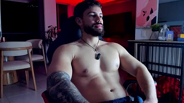 Valenthino_Salvatore's Webcam Show