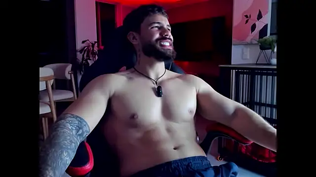 Show modela Valenthino_Salvatore na web-kameri