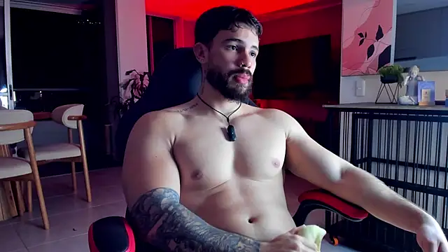 عرض كام Valenthino_Salvatore