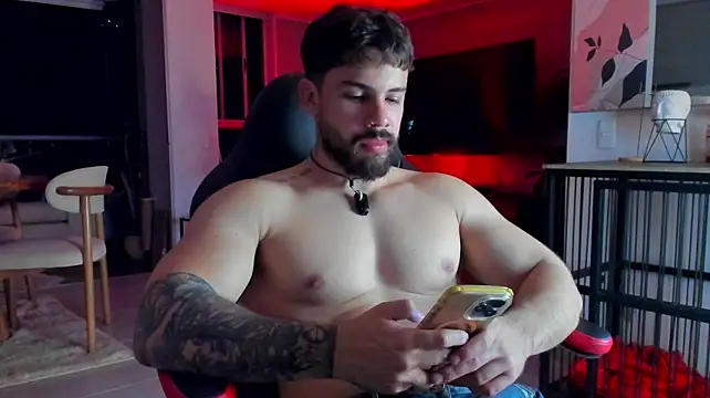 Show modela Valenthino_Salvatore na web-kameri