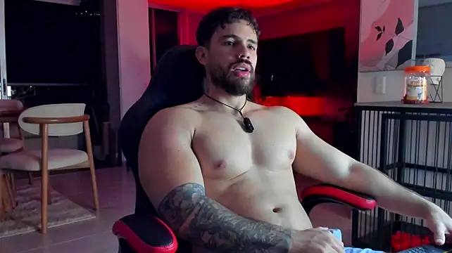 عرض كام Valenthino_Salvatore