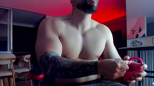 عرض كام Valenthino_Salvatore
