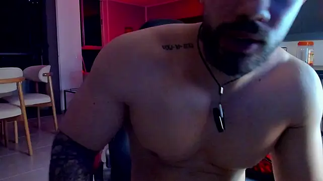 عرض كام Valenthino_Salvatore