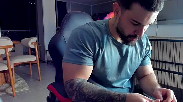 Valenthino_Salvatore Pertunjukan Webcam