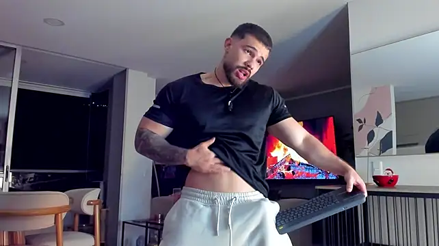 Valenthino_Salvatore – webcam-show