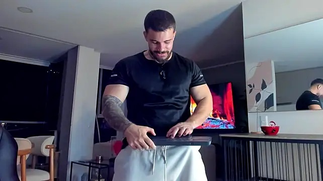 Valenthino_Salvatore Pertunjukan Webcam