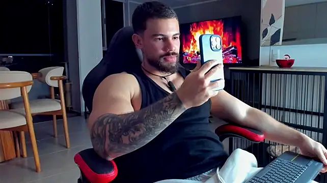 Valenthino_Salvatore Pertunjukan Webcam