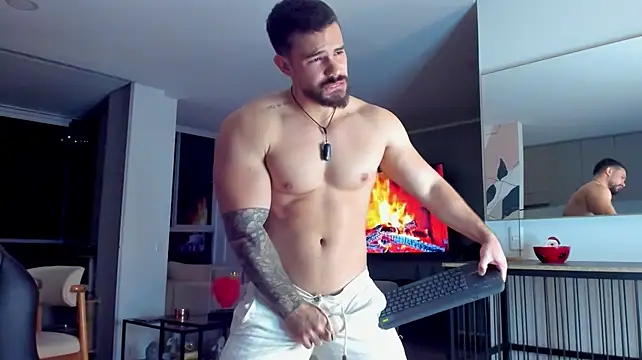 Valenthino_Salvatore: вебкам-шоу