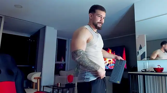 Valenthino_Salvatore Webcam Show