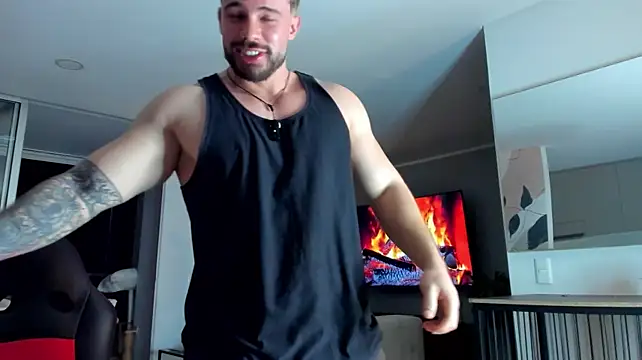 Valenthino_Salvatore Show in webcam
