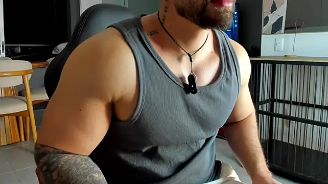 عرض كام Valenthino_Salvatore