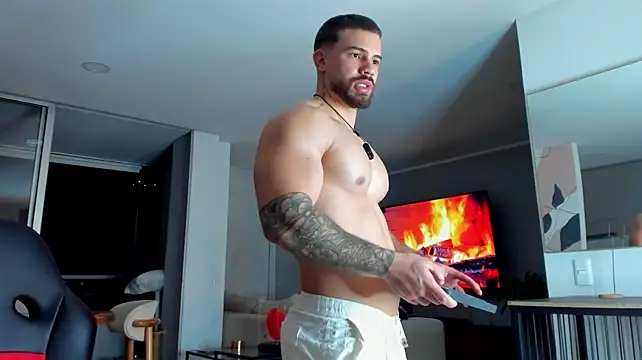 Valenthino_Salvatore Show in webcam